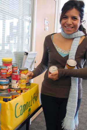 Students Reach Out with Holiday Spirit