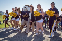 The freshman class of 2018 is expected to total approximately 1,550 students when the final tally is announced this fall, pushing total enrollment to about 6,360 students. 
