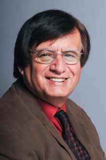 Commencement 2015 keynote speaker mathametician Richard Tapia